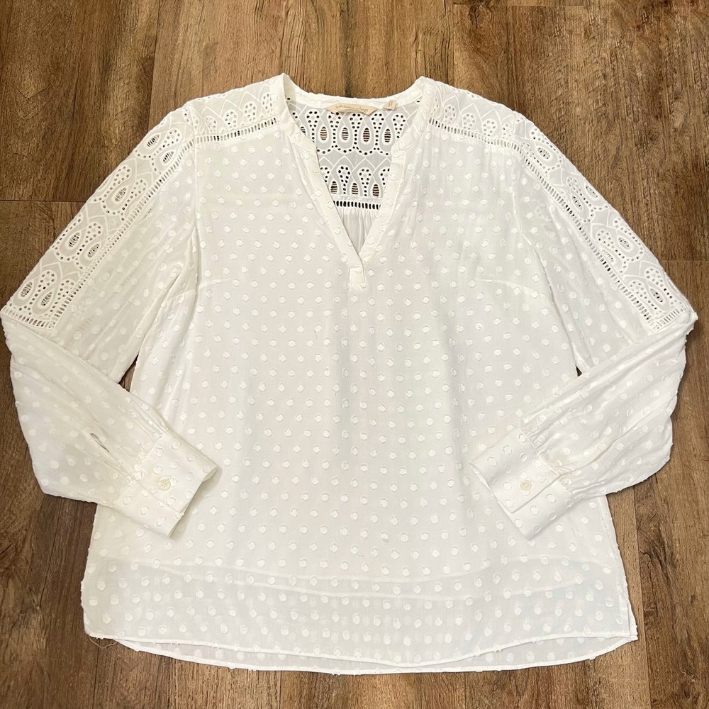 Soft Surroundings White Long Sleeve V-Neck Blouse Size XSmall‎